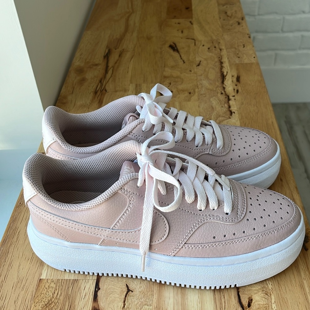Women’s Nike Court Vision Alta